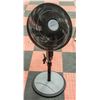 Image 1 : COMFORTMATE 2 IN 1 FLOOR / TABLETOP 4 SPEED FAN,