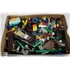 Image 1 : FLAT FULL OF OLD LEGO & KNEX