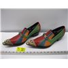 Image 1 : PAIR OF MULTI COLORED SIZE 43 METAL TOE CAPPED SHOES