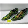 Image 1 : PAIR OF SIZE 43 GREEN PATTERN SHOES