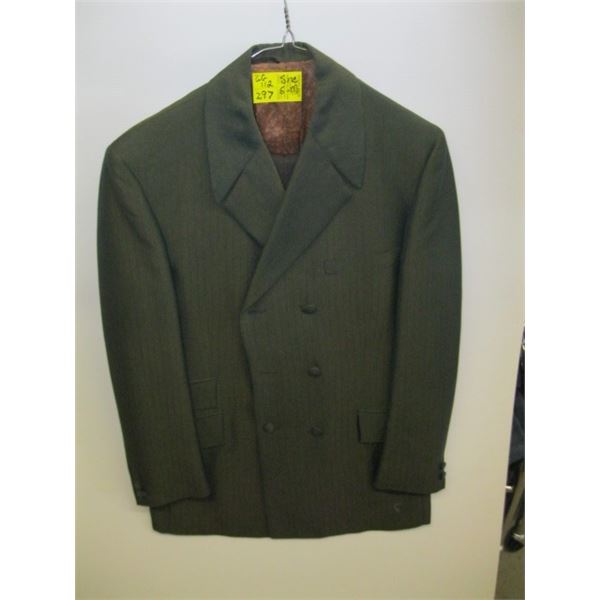 GREEN SUIT JACKET WITH PANTS