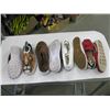 Image 4 : SHOE HOLDER WITH ASST. NOVELTY SHOES