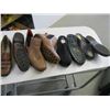 Image 3 : SHOE RACK WITH ASST. SHOES