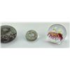 Image 3 : Group of 4 Art Glass Paperweights