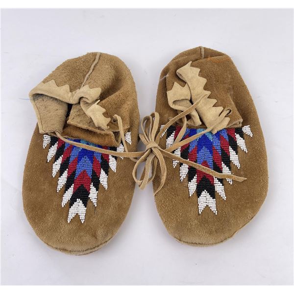 Montana Kootenai Indian Beaded Moccasins