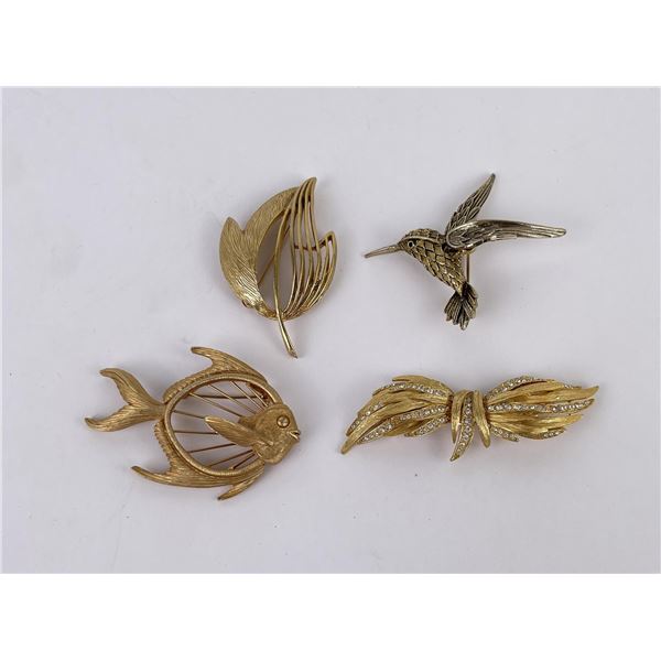 Group of Vintage Gold Tone Costume Pins Brooches