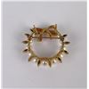 Image 2 : 14k Yellow Gold and Pearl Brooch