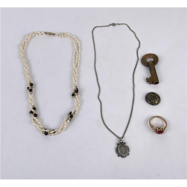 Group of Collectable Items