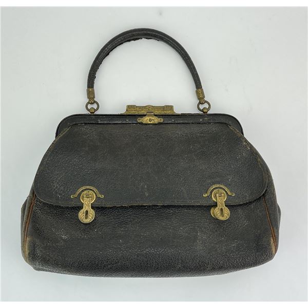 Antique Hidden Clasp 1880s Leather Purse