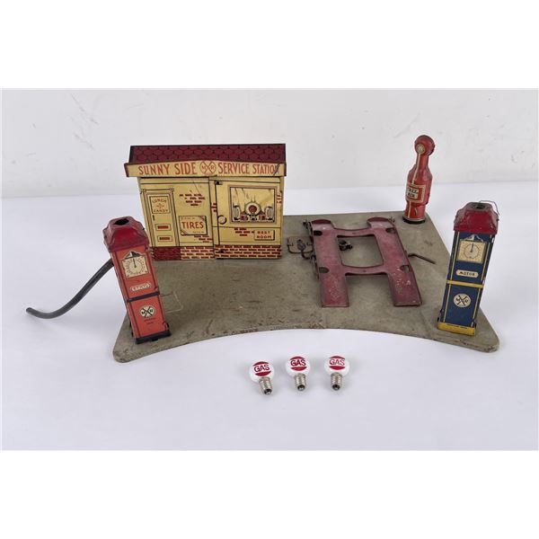 Marx Sunny Side Service Station Train Toy Set