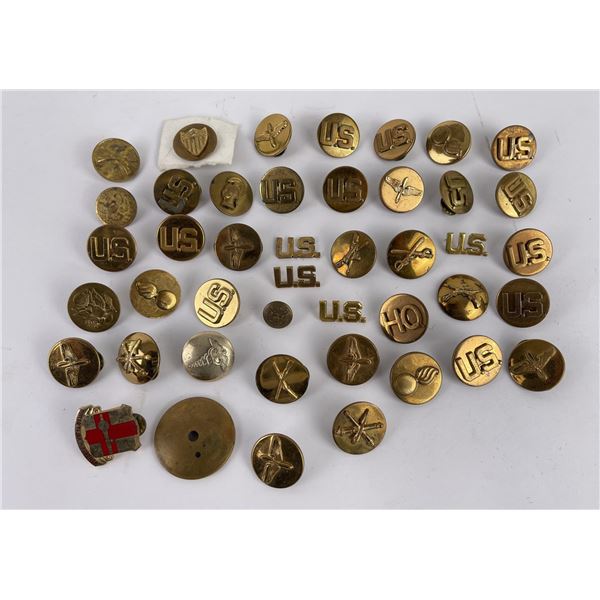 Lot of Assorted WW2 US Army Collar Disks