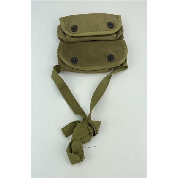 USMC WW2 M18 Smoke Grenade Pouch