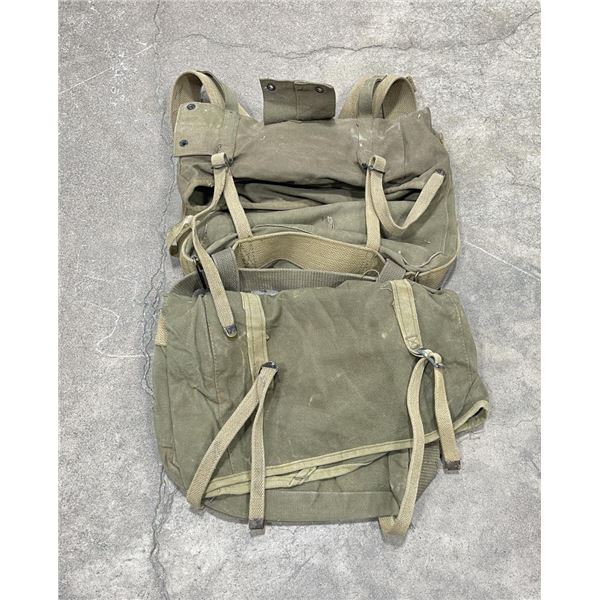 WW2 USMC Model 1944 Two Piece Backpack