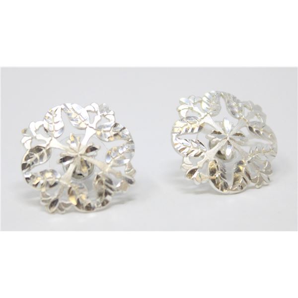 SOLID .925 SILVER FLOWER STYLE EARRINGS