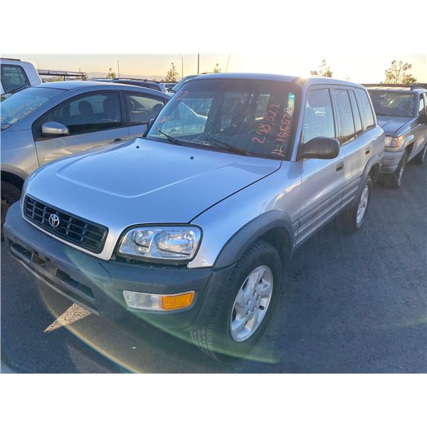 1998	Toyota	RAV4