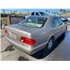 Image 3 : 1999	Mercedes-Benz	E-Class