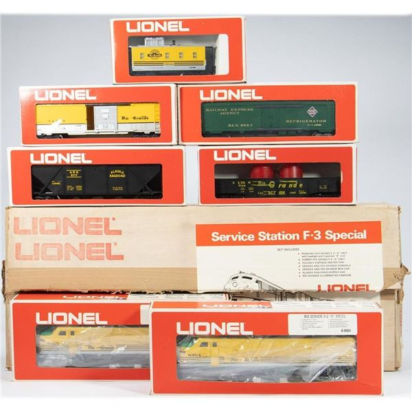 Lionel F3 Service Station Special with D&RGW A-A units 4 freight cars and caboose