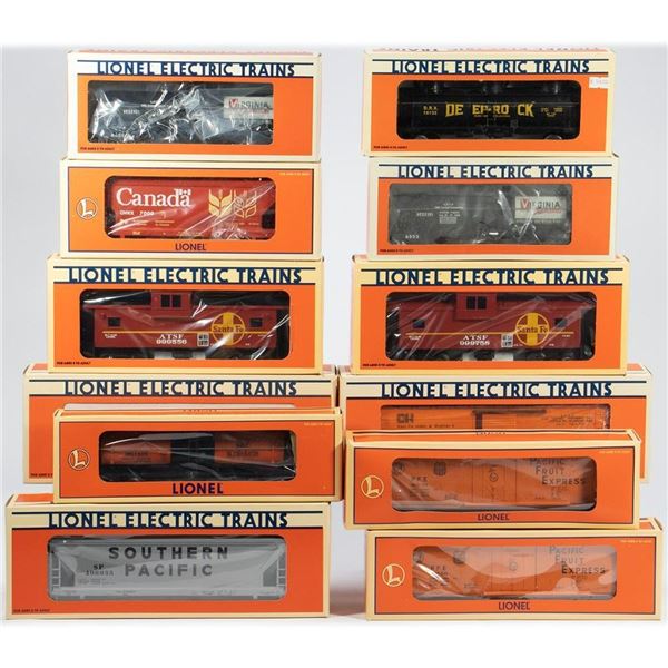Lionel 12 Freight Cars including club cars