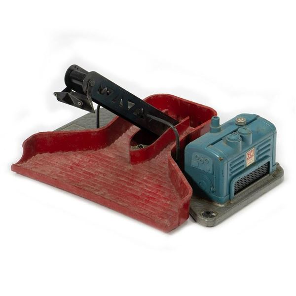 Lionel Postwar No. 397 Coal Loader for parts