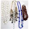 Image 10 : 4 Handbeaded Necklaces by Kathy Kills Thunder