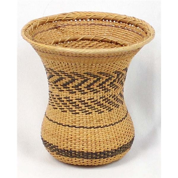 Venezuelan Ye' Kuana Finely Woven Basket