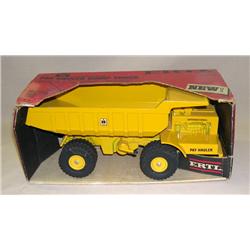 IH Payhauler Dump Truck in Red & Black Box