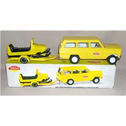 1970 Mini-Tonka Wagoneeer w/ Snowmobile & Trailer #1081