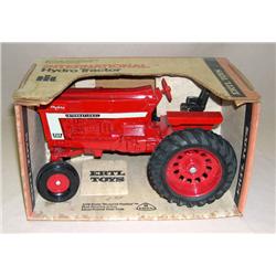 IH 966 w/out Cab in Red & White Box