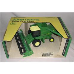 JD Titan Combine in Yellow & Green box