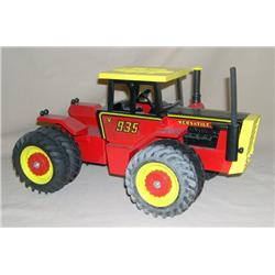 Versatile 933 '90 Boston Coming on Strong