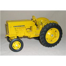 IH 2504 Industrial Utility Tractor 