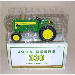 JD 330 Utility Tractor '05 2cyl Expo