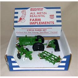 Slik-Toy 4pc 1/32nd Scale Dimestore Farm Set in Green