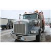 Image 2 : 2008 Kenworth T800 c/w 15' Gravel Box, KW has Alberta CVIC, Cummins ISX 485 18spd, 950,079 Km, pup h