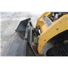 Image 3 : 2007 277B Cat SkidSteer, Approx. 5,000 hrs, heated cab c/w 78" smooth Bucket, Aux hyd's, New Turbo M