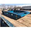 Image 2 : 2004 Danali 53' Tridem Scissor Neck, Flip up beavertails c/w live roll, includes removable neck ext.