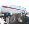 Image 6 : 1991 Western Star Water Truck, 18 Speed Fuller, Cat 425, Showing 161,326 Km, 3374 Hours, Tires 11 x 