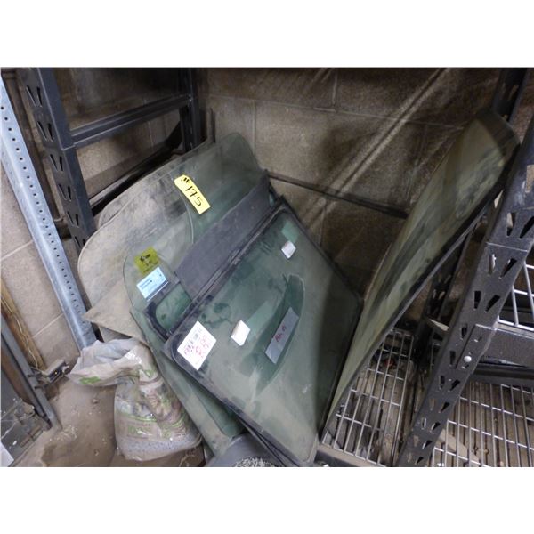 Peterbuilt, Western Star and other various Windshields