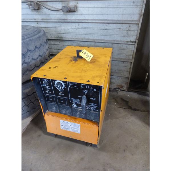Acklands 300A AC/DC Welder, Single Phase 230/460V