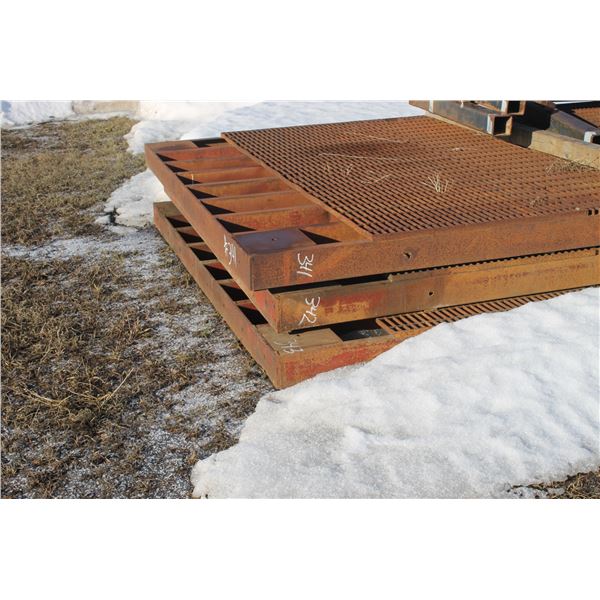 Approx 8' x 30' Steel Matt