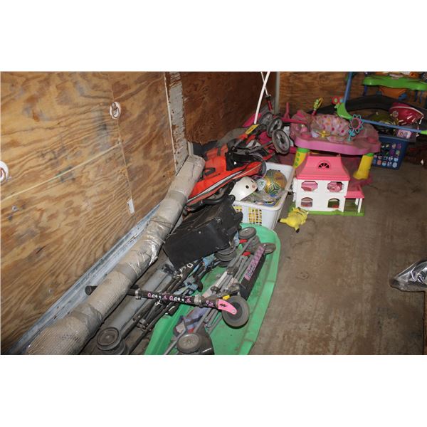 Stroller and Children's Toys