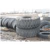 Image 1 : 2- 23.5 x R25 Tires