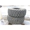 Image 1 : 2- 20.5 x R25 Tires