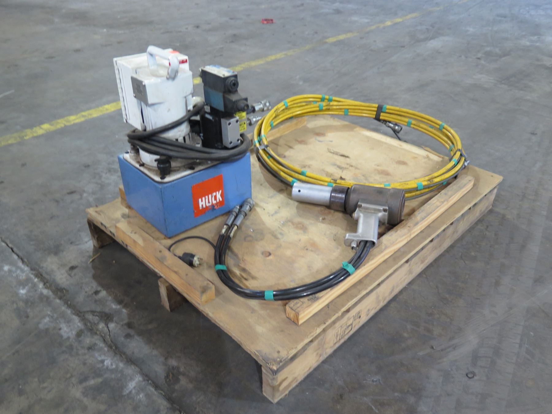 Huck 940 Powerig Hydraulic Unit w/Huck 3585 Tool