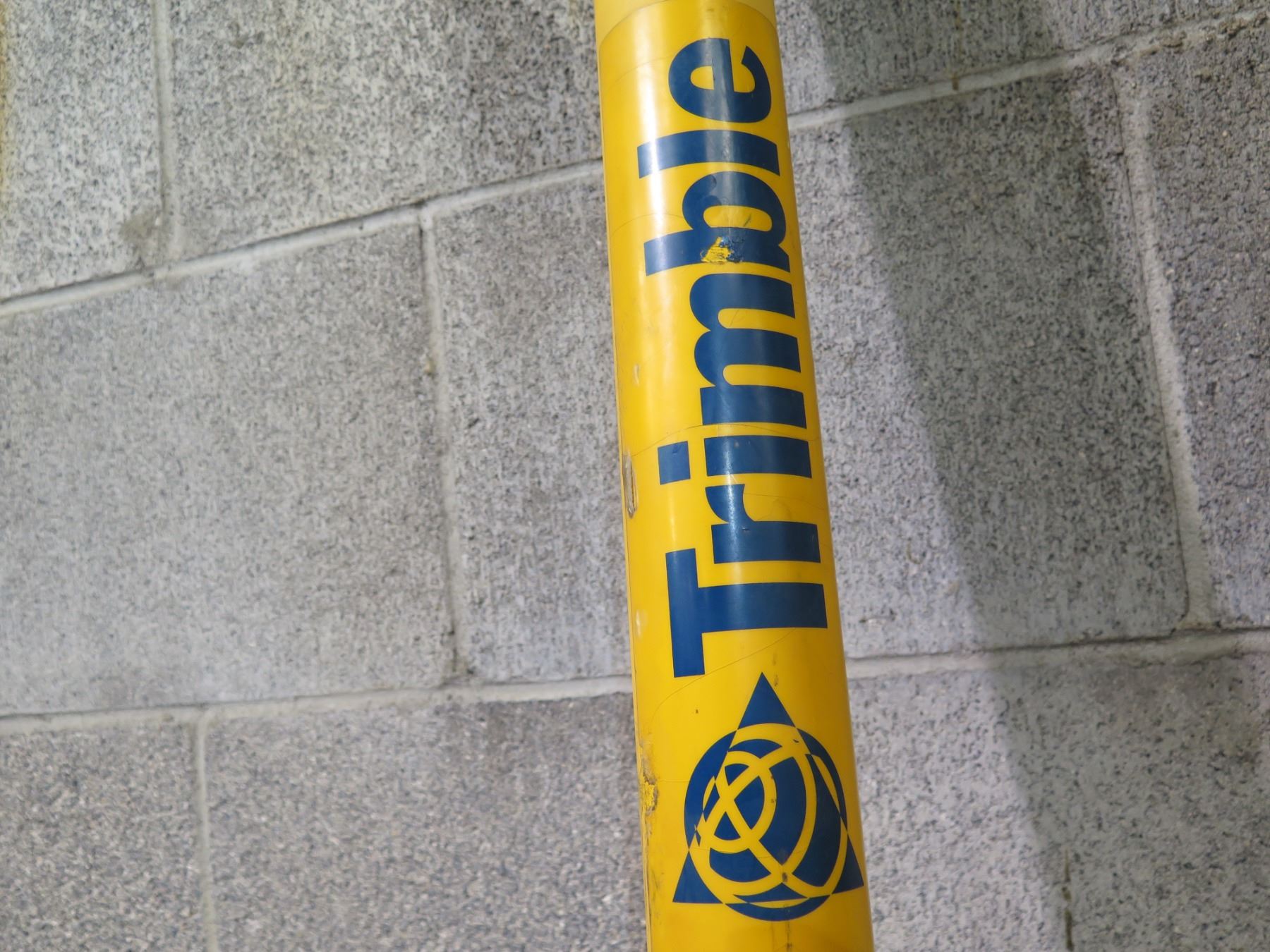 Trimble Riser Mast Trimble EM400 Electric Mast & Attachment