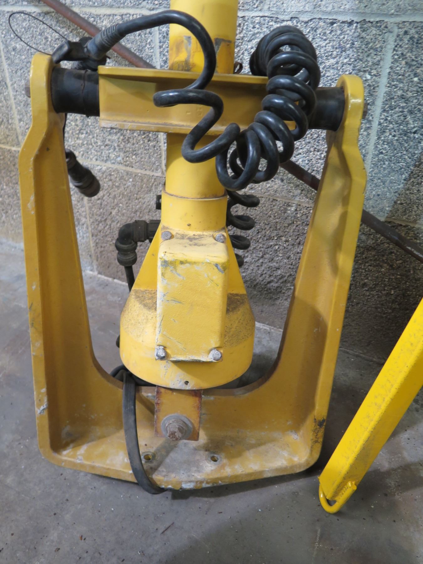 Trimble Riser Mast Trimble EM400 Electric Mast & Attachment