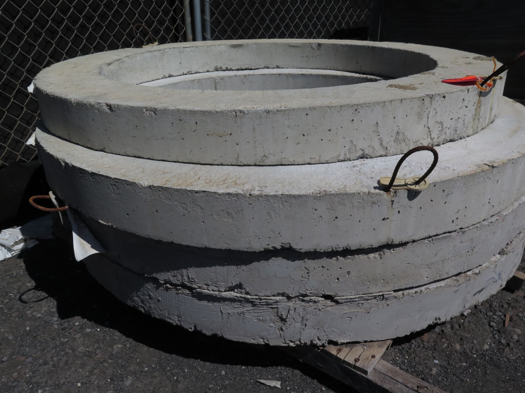 Qty 4 Round Precast Concrete 3704 Riser 240040