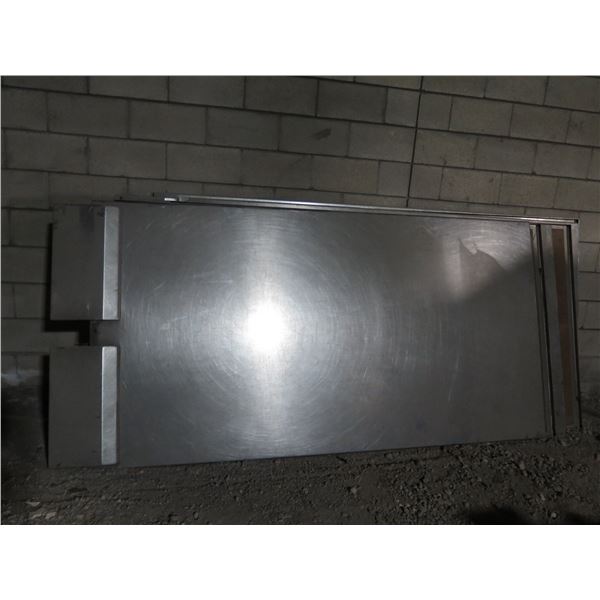 Qty 7 Metal & Wood Plates