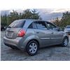 Image 8 : C2 --  2011 KIA RIO 5, Grey, 176265 KM's