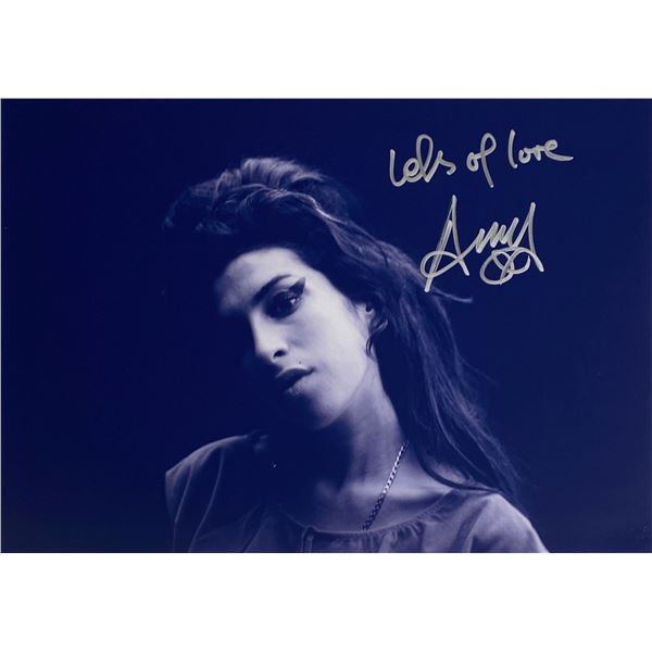 Autograph Signed Amy Winehouse Photo